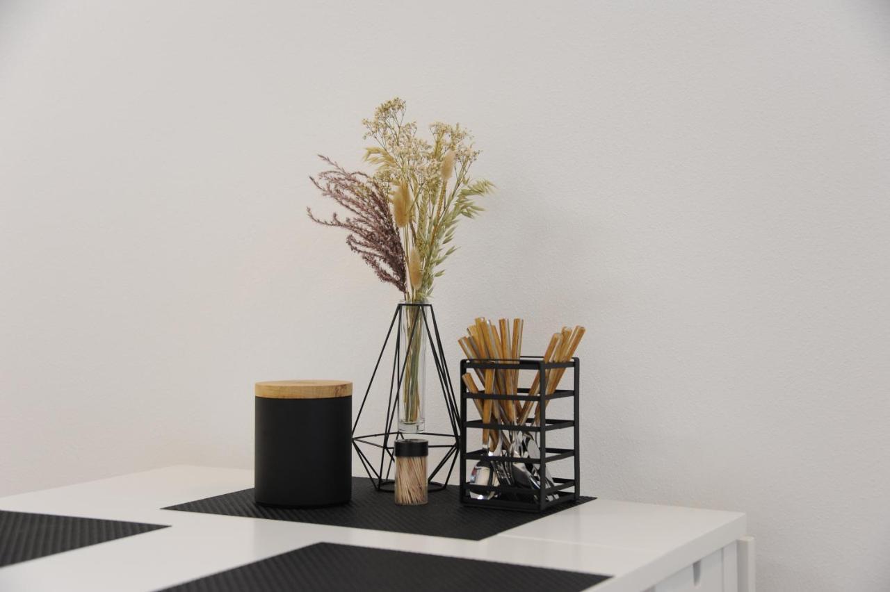 Studio-Apartment Kontaktloser Check-In Meckenbeuren Εξωτερικό φωτογραφία